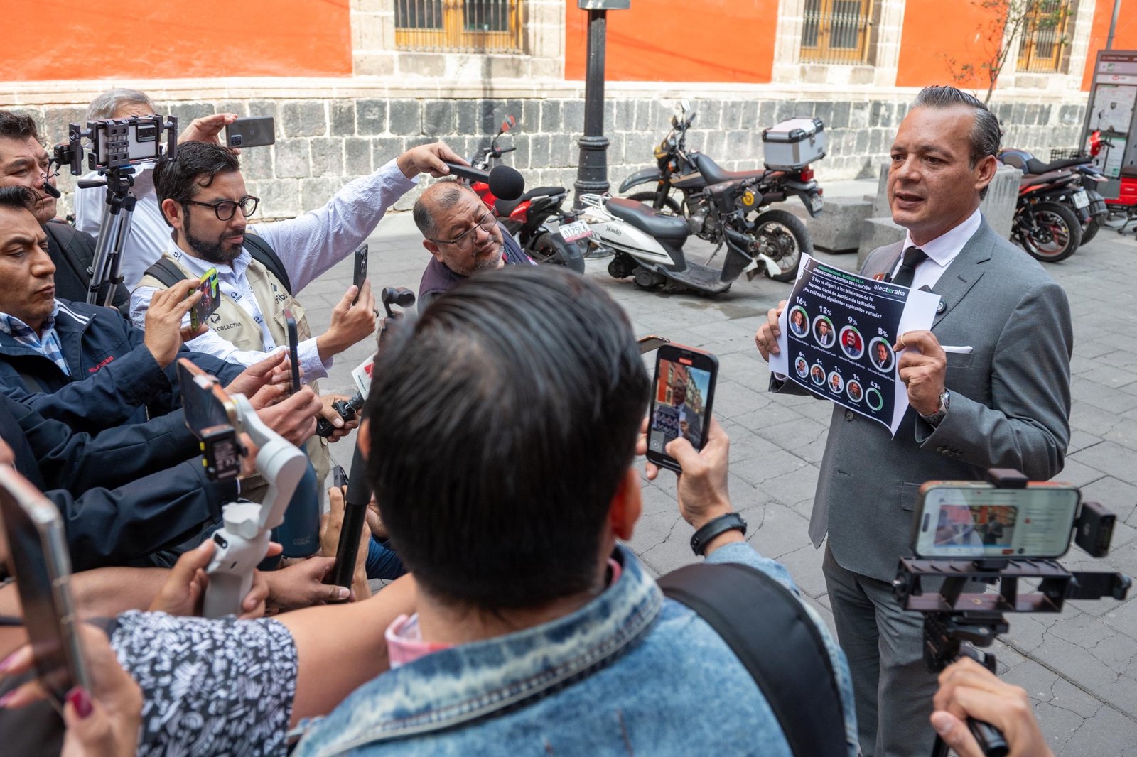 30d4dfe9-b711-49e4-ad08-01631881030b