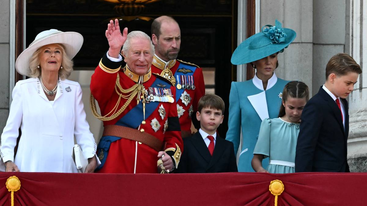 desfile-carlos-iii-victimas-india-070639