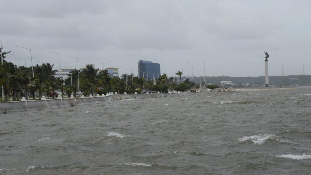 Se forma la depresión tropical cuatro-E frente a las costas del Pacífico mexicano