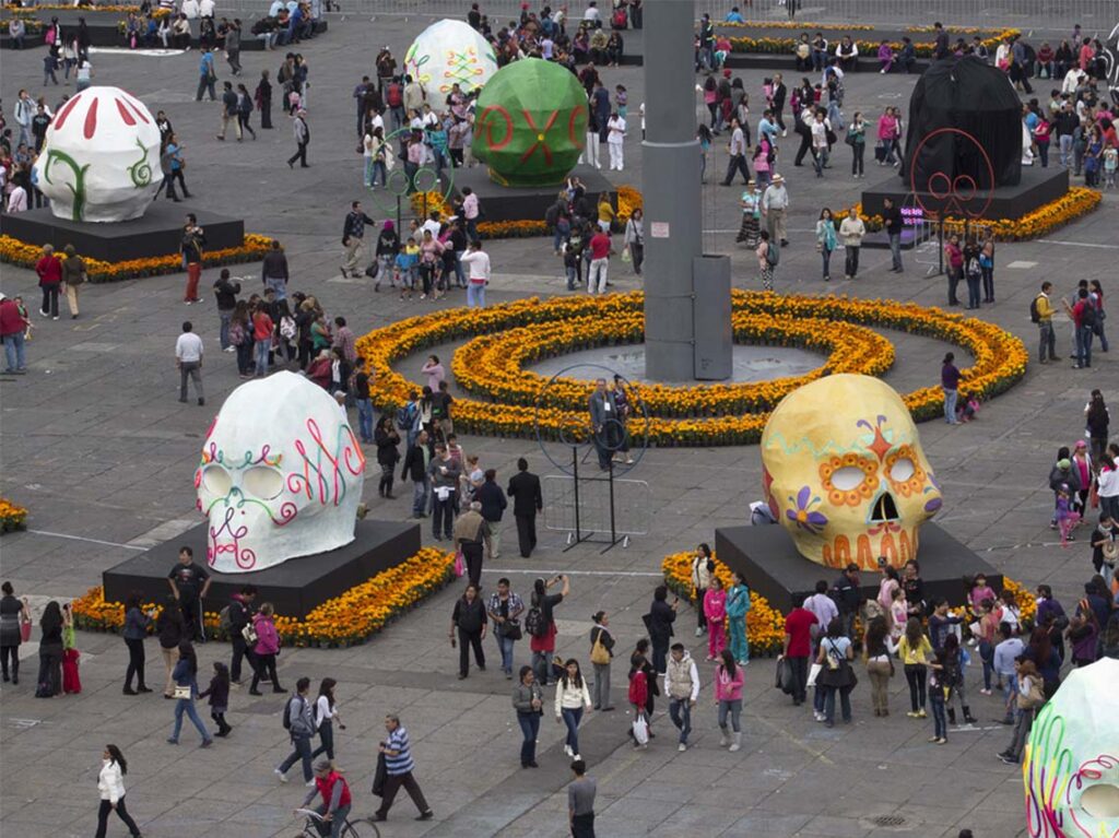 Abren convocatoria para diseñar la Ofrenda Monumental del Zócalo 2025
