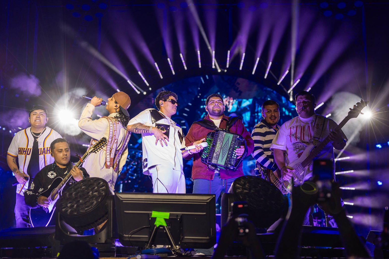 GRUPO FIRME FOTO1(1)