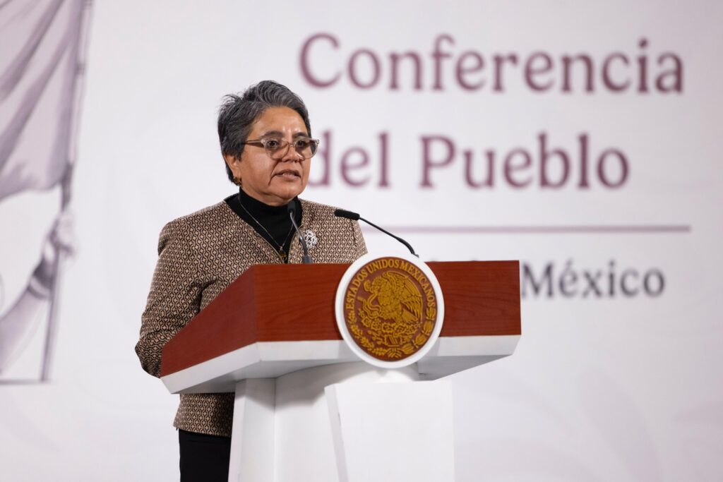 Pensiones ilegales en la CLyFC y Pemex saquean el erario público