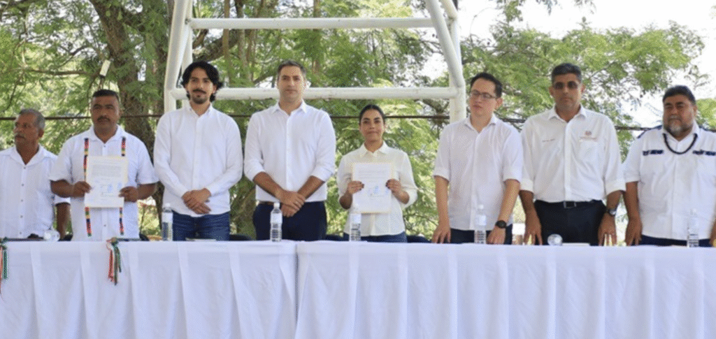 Recibe Villa Hidalgo Yalalag disculpa pública de Adidas por plagio del diseño de su huarache