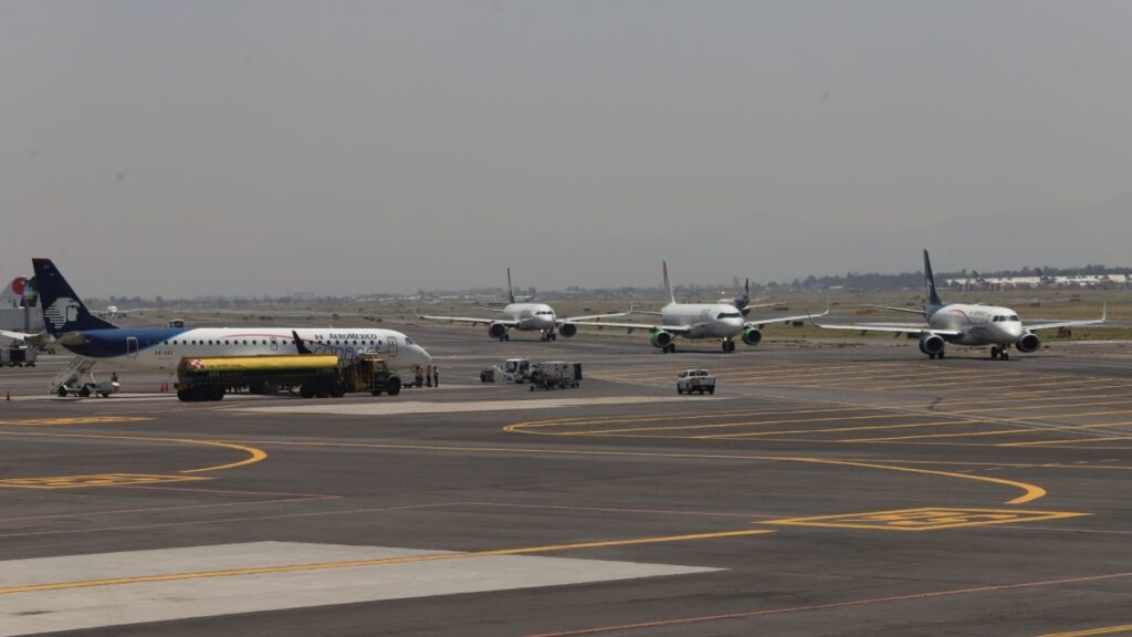 AICM suspende operaciones por segundo día consecutivo debido a fuertes lluvias