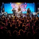 Whisky Caravan Foto Live