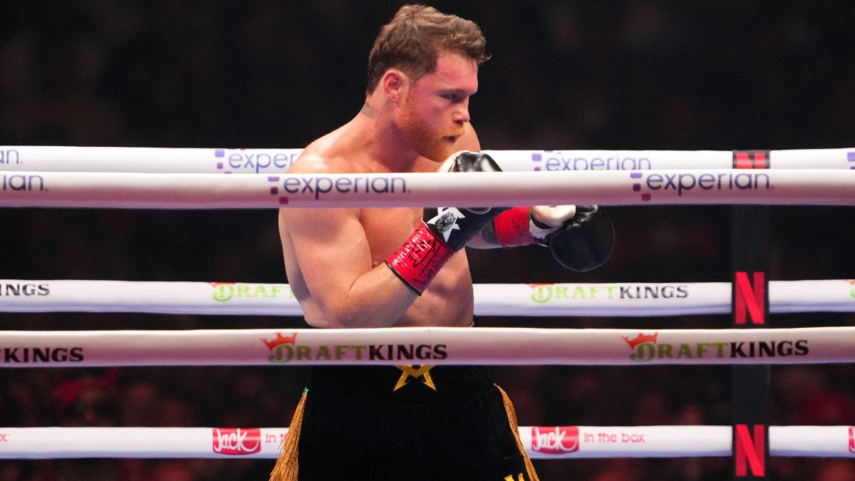 saul-canelo-alvarez-043015