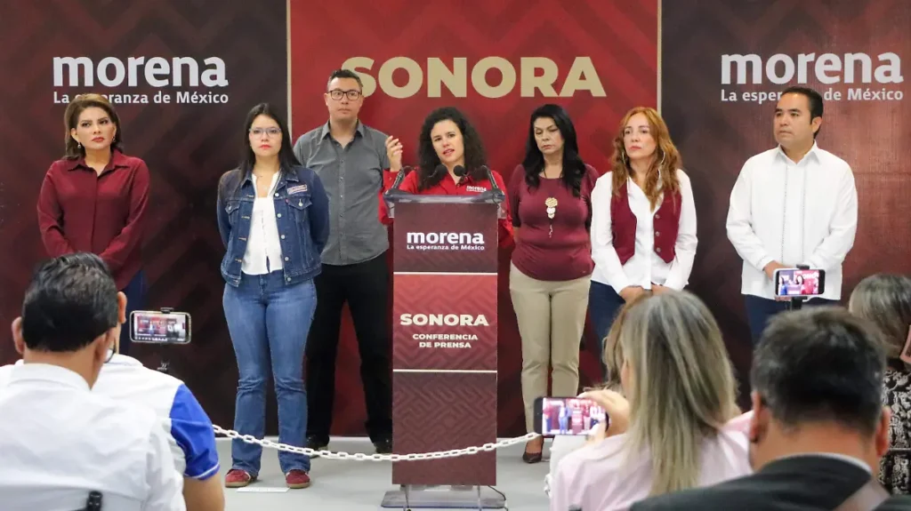 La contienda interna en Morena está en marcha, Lorenia vs Javier; también iniciaron las patadas bajo la mesa