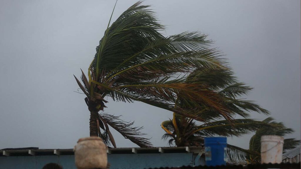 Jamaica en alerta: Huracán Melissa llega con vientos de hasta 280 km/h