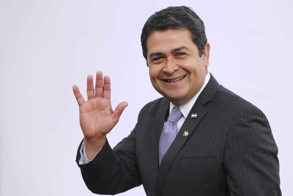 Incómodo indulto del Ex presidente de Honduras
