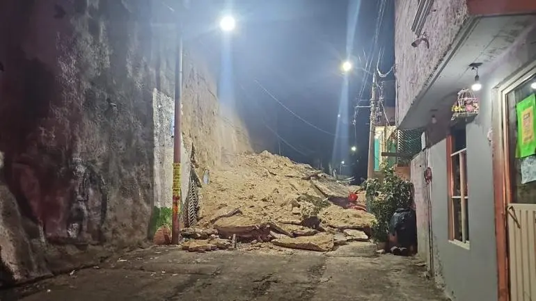 deslizamiento-tierra-acuilotla