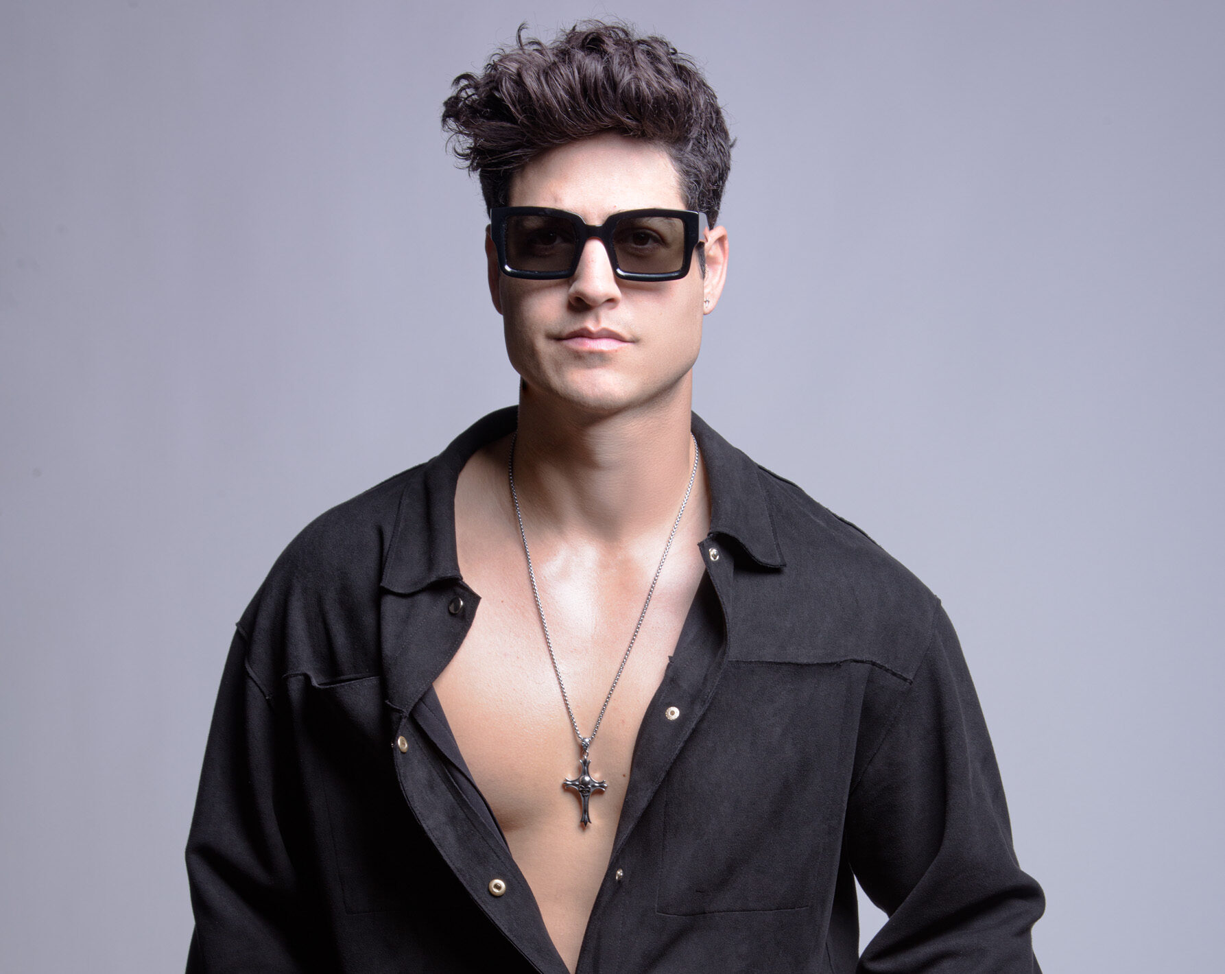 JENSEN RIOS SUICIDA DE AMOR EP FOTO4