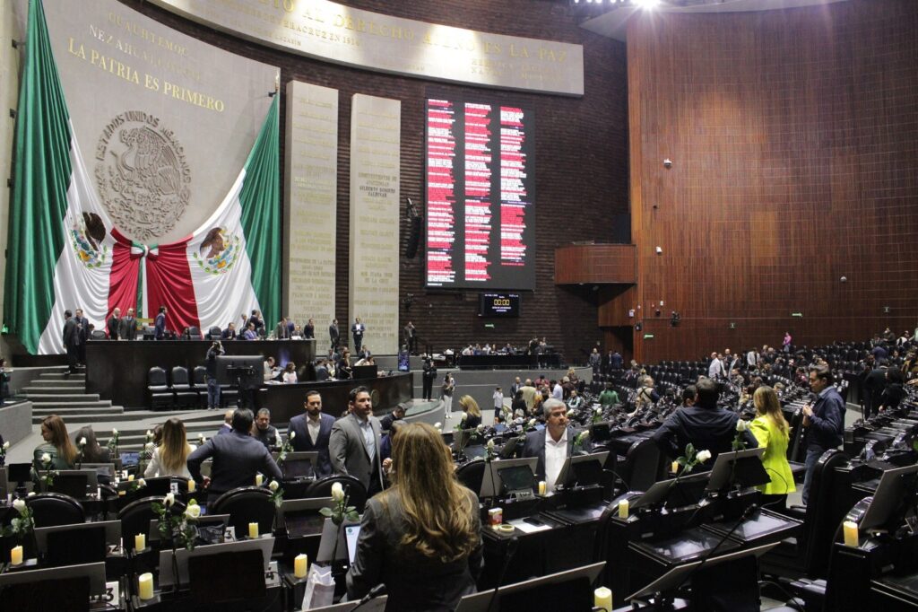 El Pleno avaló licencia por tiempo indefinido a los diputados Carlos Morelos (PT) y Erubiel Alonso Que (PRI)