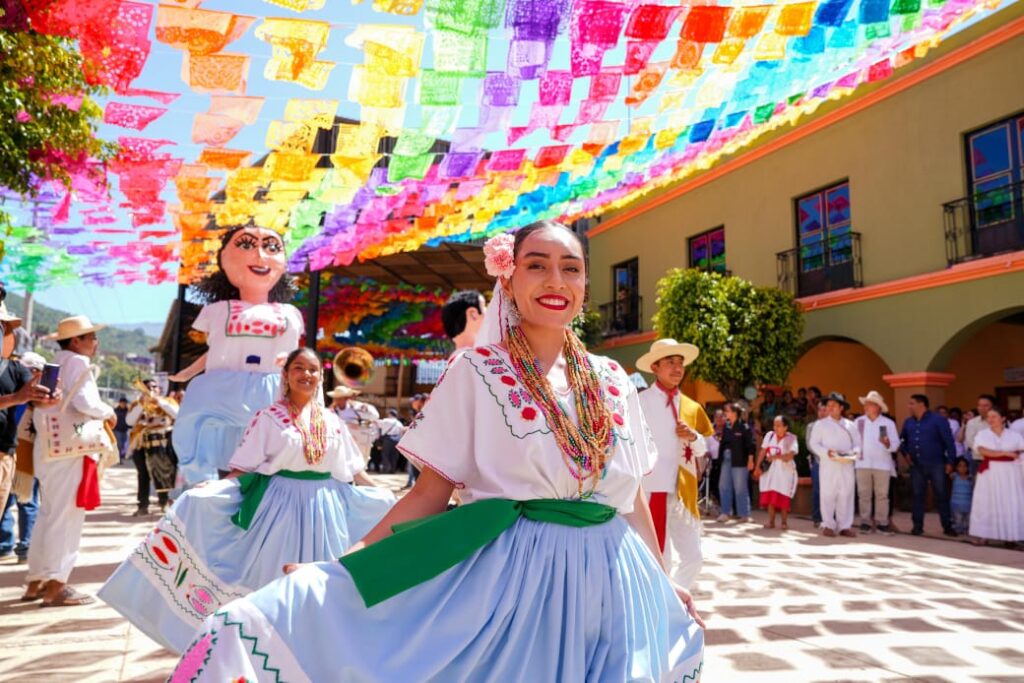 Encabeza Salomón Jara Guelaguetza Serrana 2026: tributo a la hermandad en San Melchor Betaza