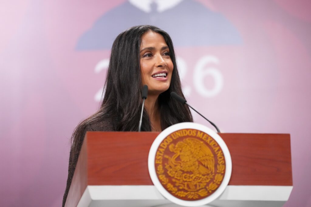 “No tenemos comparación como país en el mundo, no hay otro México”: Salma Hayek