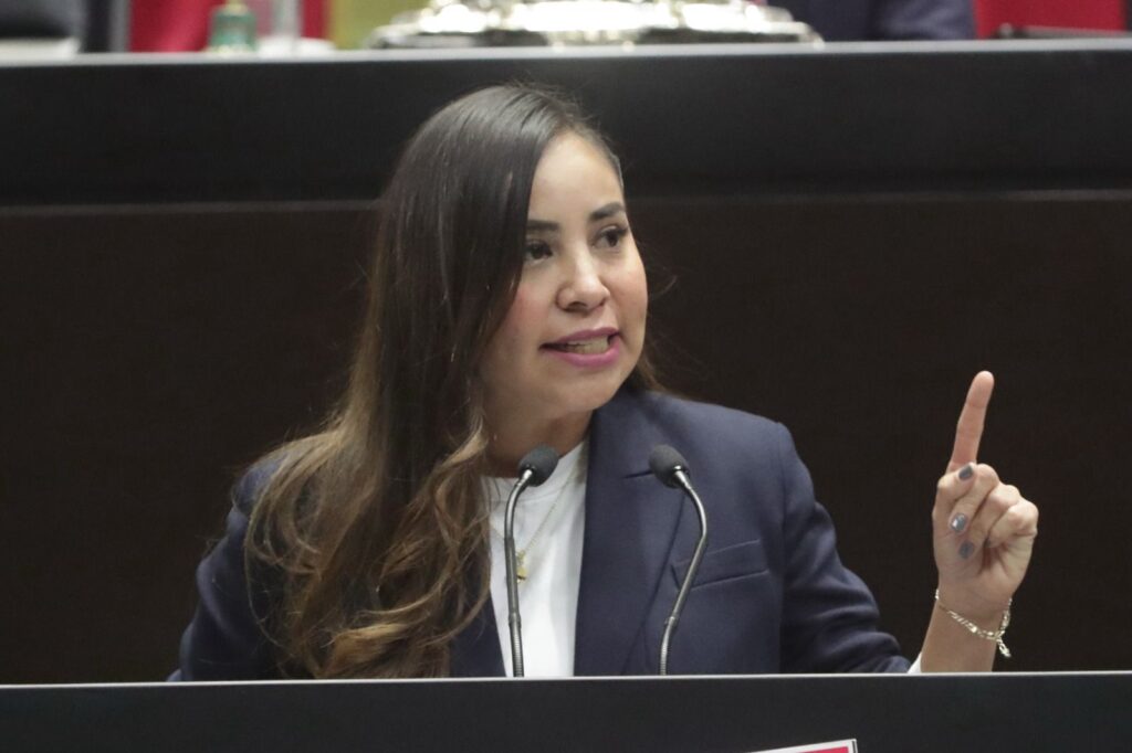 Proponen permisos laborales para madres, padres o personas tutoras de niñas y niños con autismo