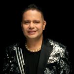 ALVARO GRANOBLES FOTO2