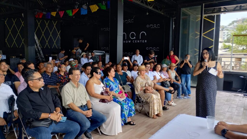 Asegura Esthela Damián que todo lo que es se lo debe a Guerrero