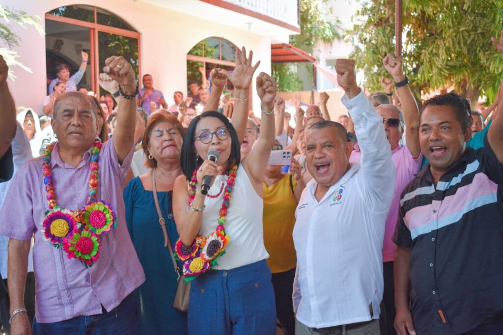 Transportistas y liderazgos sociales de Acapulco respaldan a Esthela Damián en la defensa de la soberanía nacional