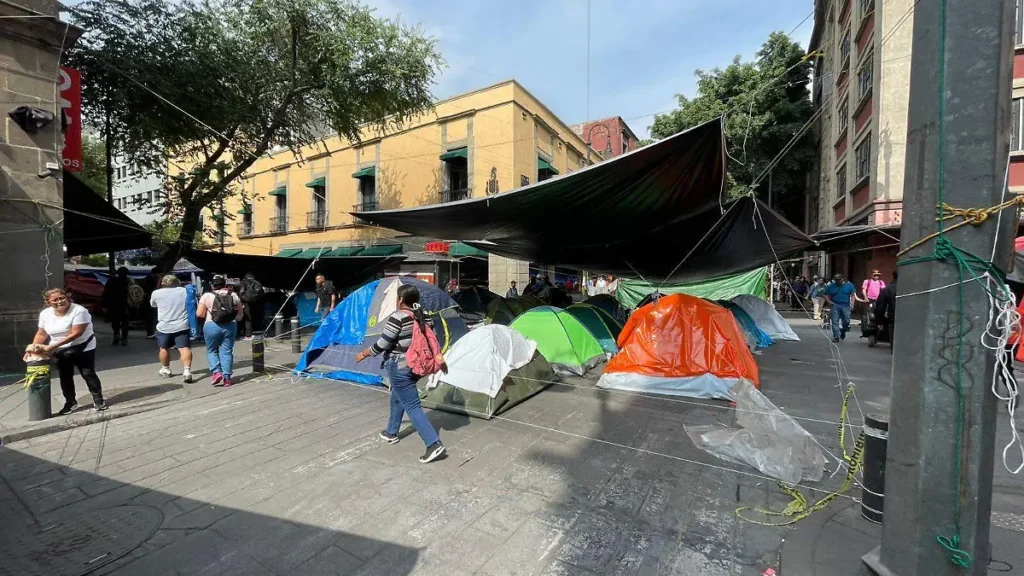 Plantón de la CNTE dejó pérdidas millonarias y alimentó sospechas sobre intereses ajenos a las demandas laborales
