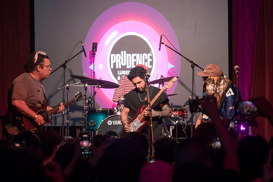 Prudence y Vete a la Versh reviven una de las colaboraciones más icónicas del internet mexicano
