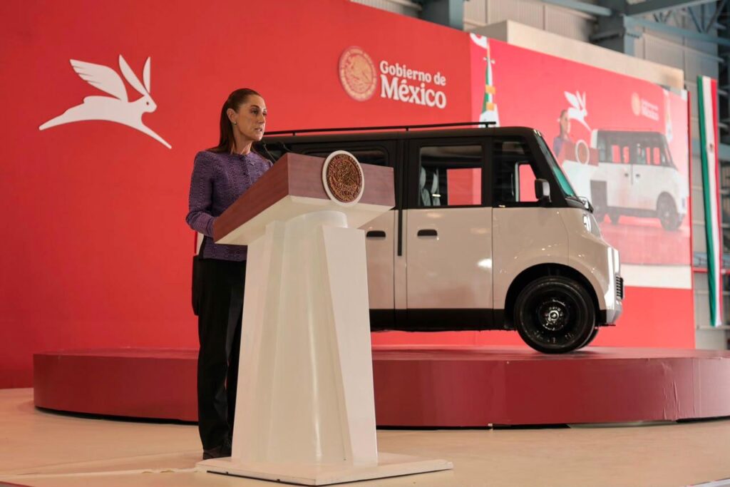 Claudia Sheinbaum presenta Olinia, el primer auto eléctrico 100% mexicano; Puebla se suma al proyecto estratégico
