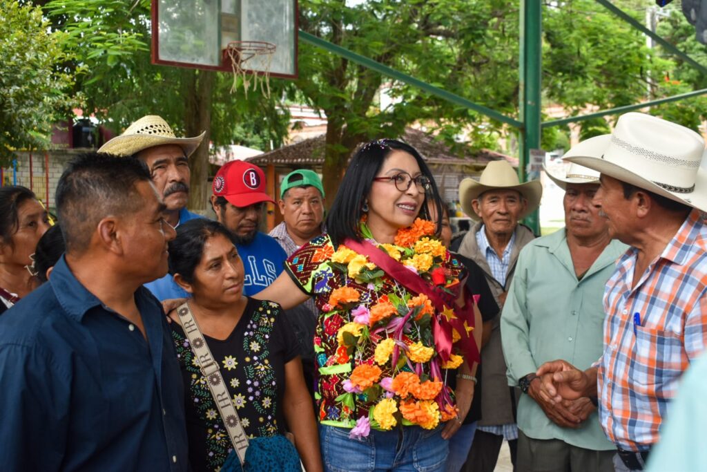 Esthela Damián refrenda en Alcozauca su compromiso con los pueblos originarios y la defensa de la soberanía nacional