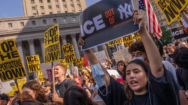 Estados Unidos regresa a México cartas sobre centros de detención migratoria que opera ICE y pide utilizar la vía diplomática