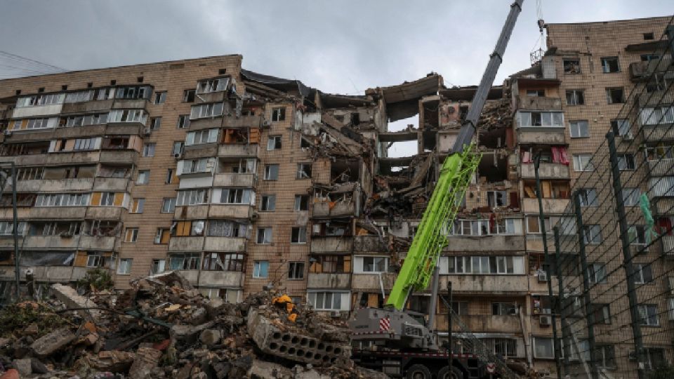 Ataque ruso a Ucrania deja por lo menos 20 muertos en Kyiv y la localidad de Vishneve