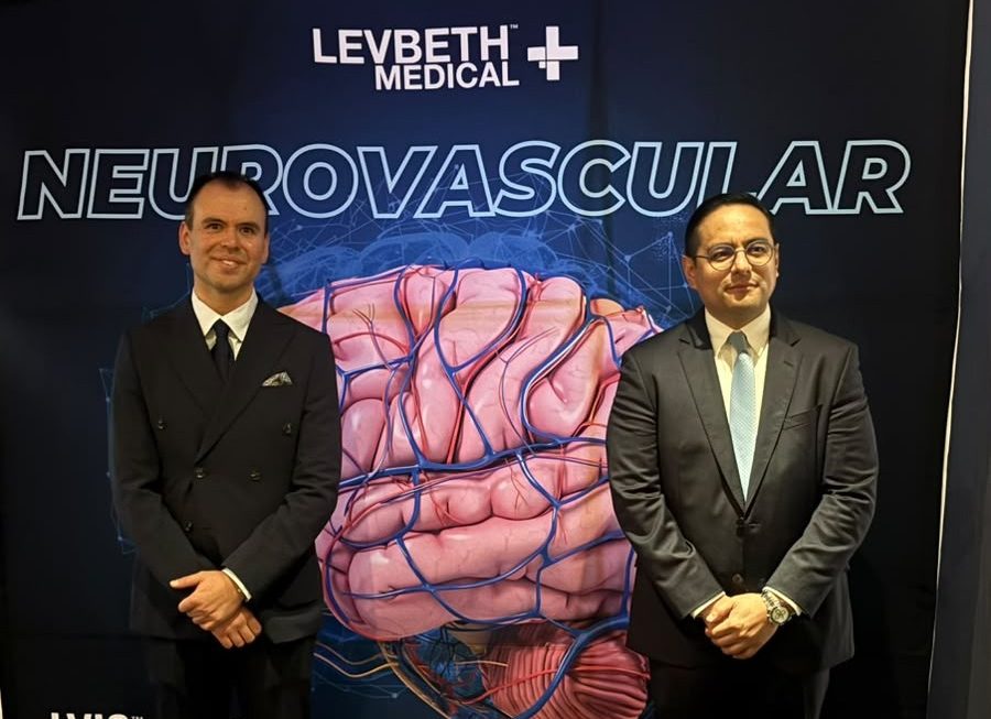 México incorpora innovación médica para aneurismas cerebrales
