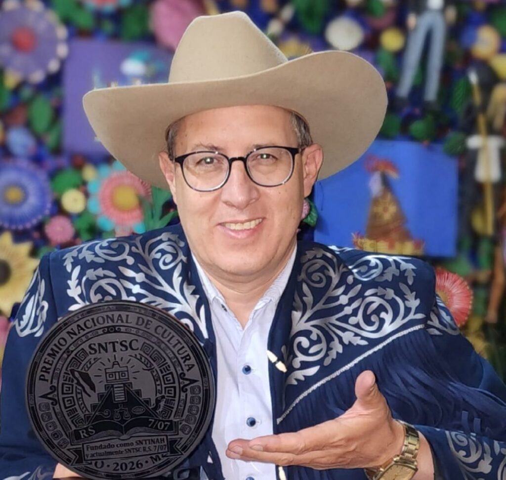 Recibe Roger Hershberger, Premio Nacional de Cultura 2026