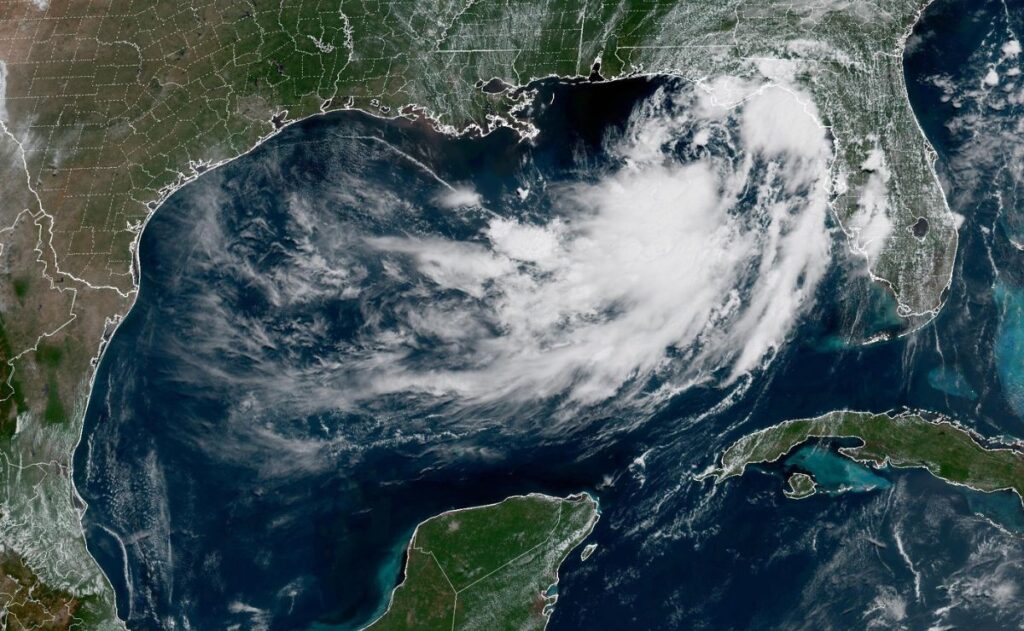 ‘Bertha’ toma fuerza en el golfo de México y se perfila como tormenta tropical