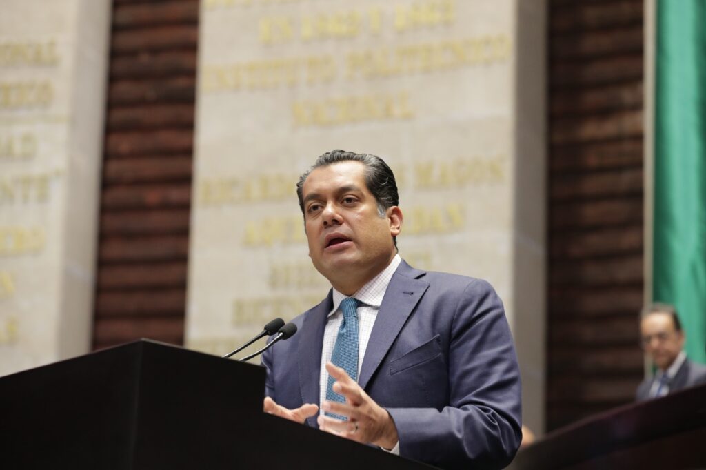 Sergio Gutiérrez Luna evidencia vínculos de refinería clandestina de Reynosa, Tamaulipas con Cabeza de Vaca