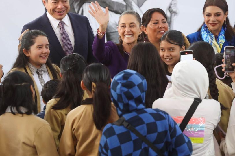 Sheinbaum encabeza inicio del ciclo escolar 2026-2027; regresan a clases 28 millones de estudiantes