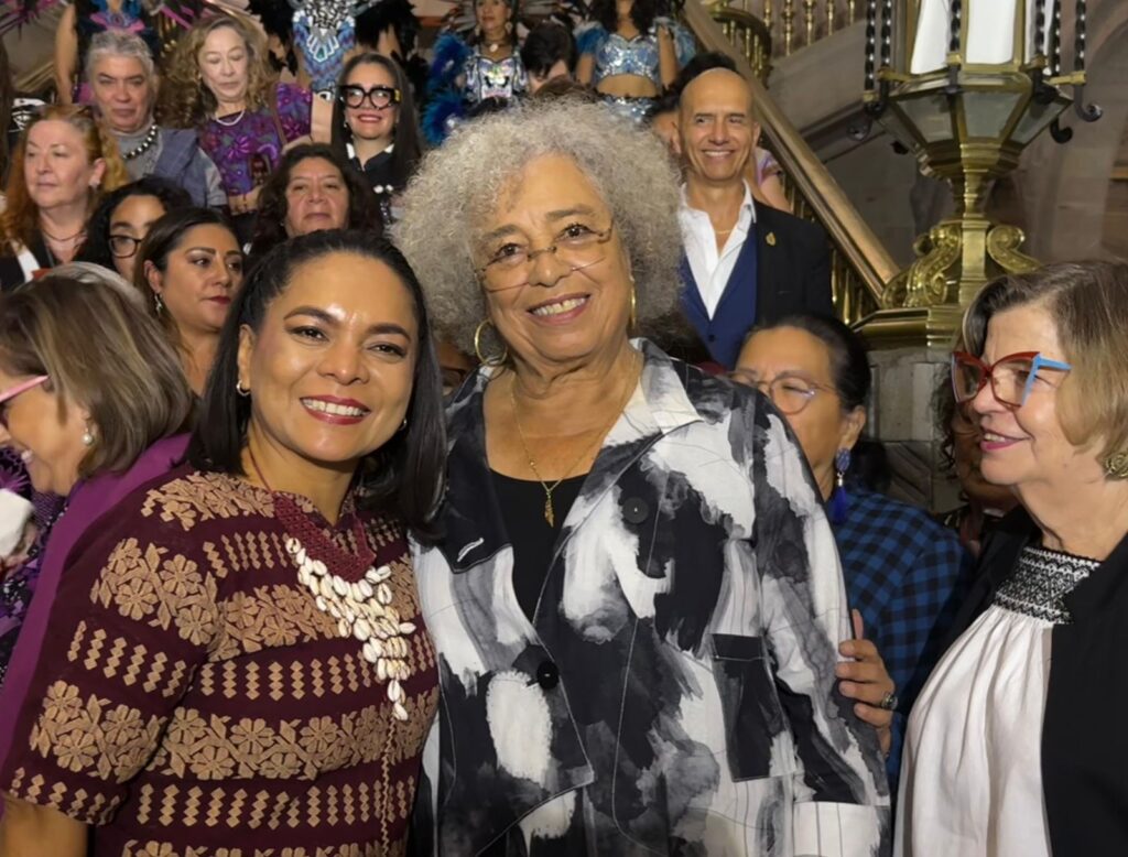 Angela Davis, referente de las luchas antirracistas y por los derechos humanos: Beatriz Mojica