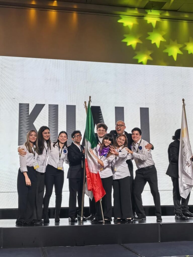 Estudiantes crean app inclusiva sin internet, son Campeones Nacionales de Enactus y representarán a México