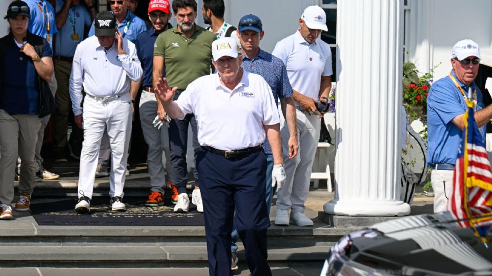 Fuerzas de EU interceptan dos aviones que violaron el espacio aéreo restringido por la presencia de Trump