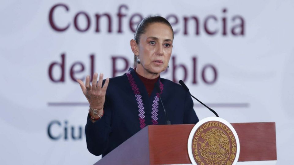Rocha Moya se queda con licencia; Sheinbaum: “Es decisión de él”