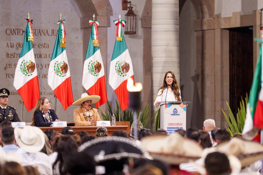 Guanajuato revive la gesta de Independencia con desfile cívico-militar y renovación del Fuego Simbólico