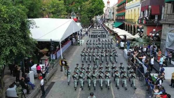 Puebla hace suyo el 16 de septiembre: más de 5 mil marchan por la Independencia