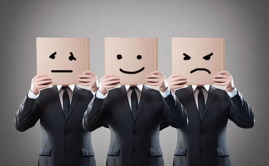 México encabeza el descenso de felicidad laboral en Latinoamérica
