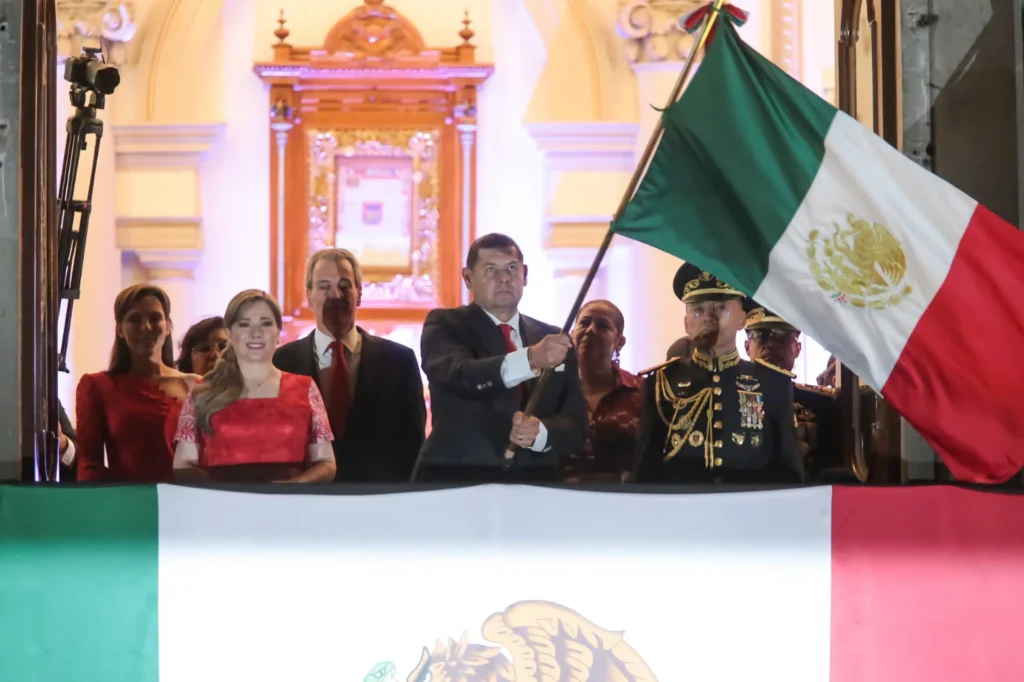 Armenta y Chedraui encabezan en Puebla una arenga con sello social y reconocimiento a las mujeres