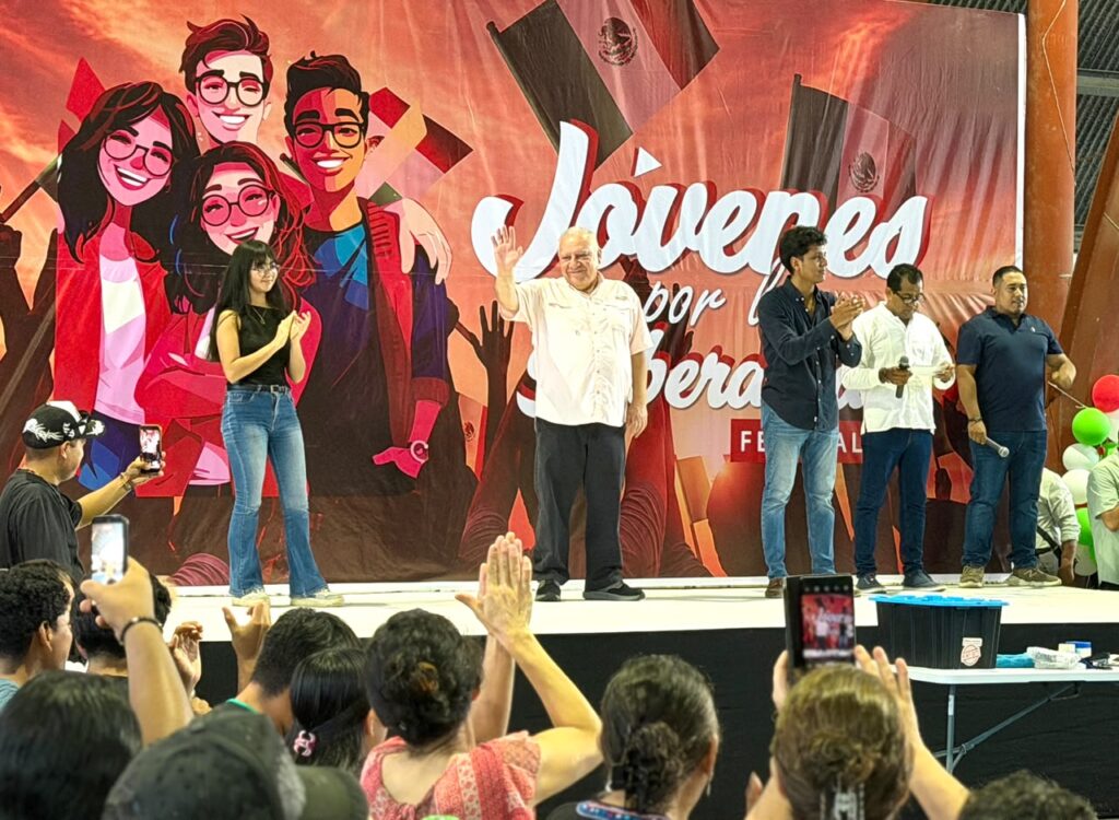 Rafa Marín refrenda su permanencia y convoca a los jóvenes a tomar las riendas del futuro