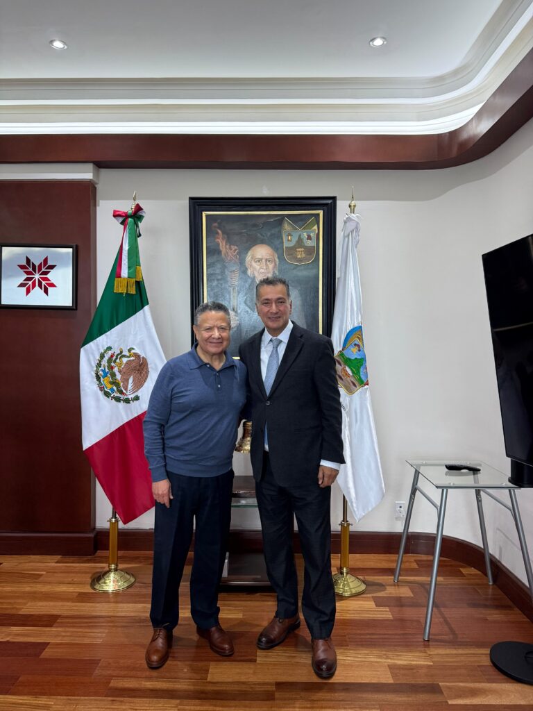 Es Julio Menchaca