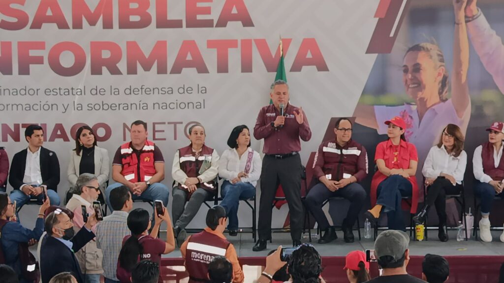 Santiago Nieto pide unidad en asamblea informativa en San Juan del Río, Querétaro; expone avances de obras federales