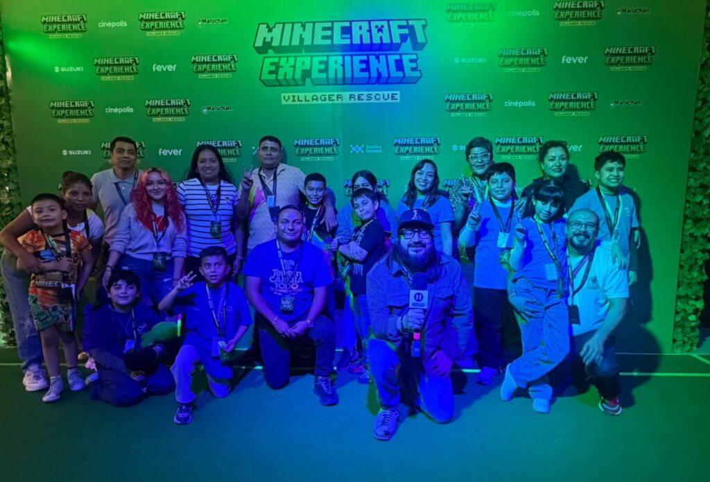 Minecraft Experience: Villager Rescue recibió a 21 niñas y niños del Teletón para vivir una aventura interactiva en el universo de Minecraft