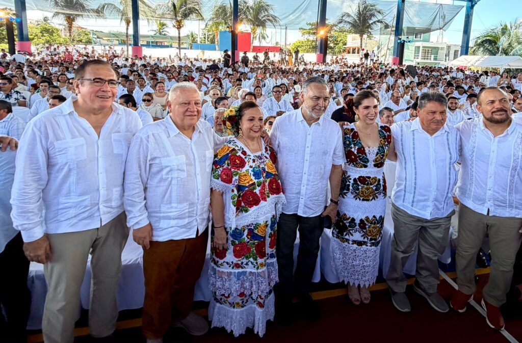 Rafa Marín fortalece respaldo político en Isla Mujeres durante informe de Atenea Gómez