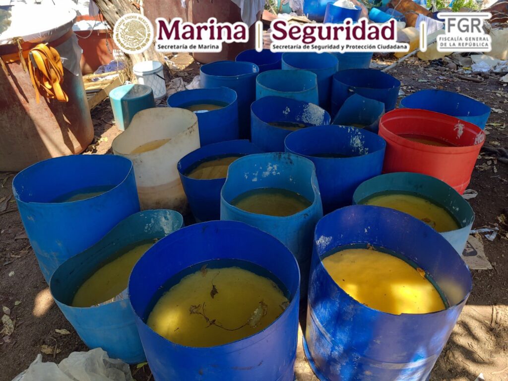 Desmantelan en Sinaloa mega laboratorio; decomisan más de 16 toneladas de metanfetamina