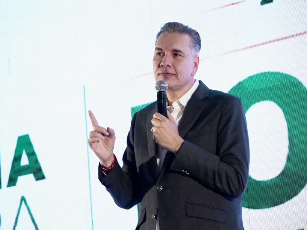Waldo acusa a Samuel García de encarecer el agua y agravar problemas financieros de Nuevo León