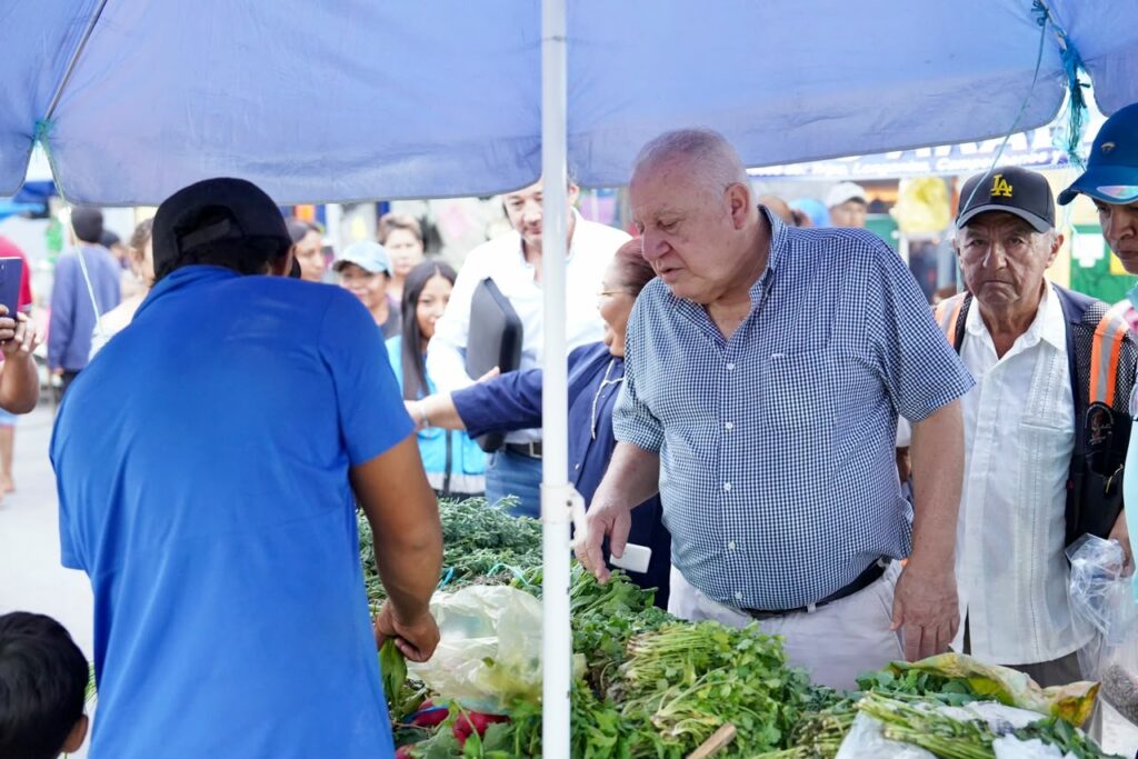 Rafa Marín lleva su recorrido a Prado Norte y escucha a tianguistas