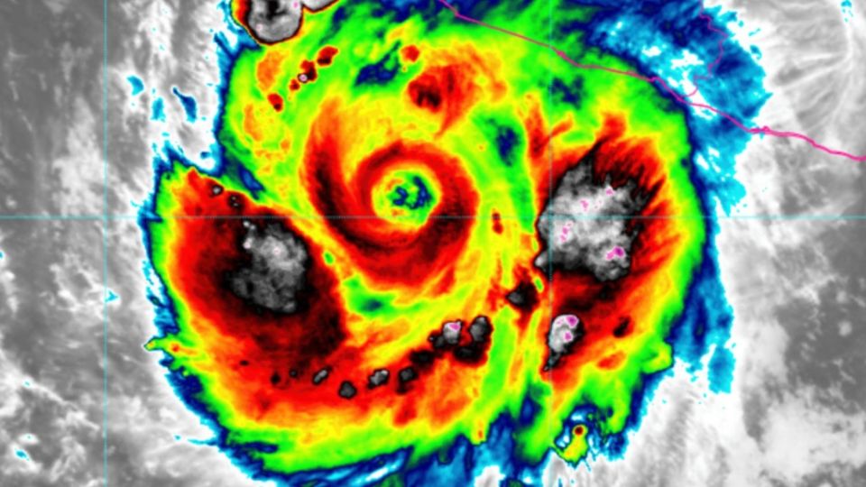 Habrá lluvias intensas en cuatro estados este miércoles y oleaje de hasta nueve metros de altura por el huracán «Polo»